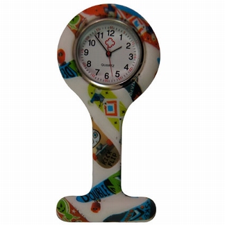 Montre d'infirmière en silicone ; planche à roulettes