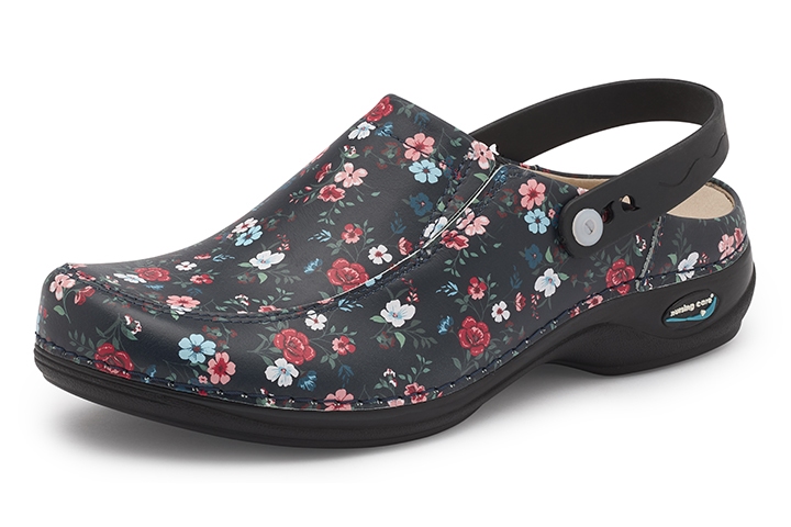Wash & Go clog; open met riempje ; Zwart met bloem